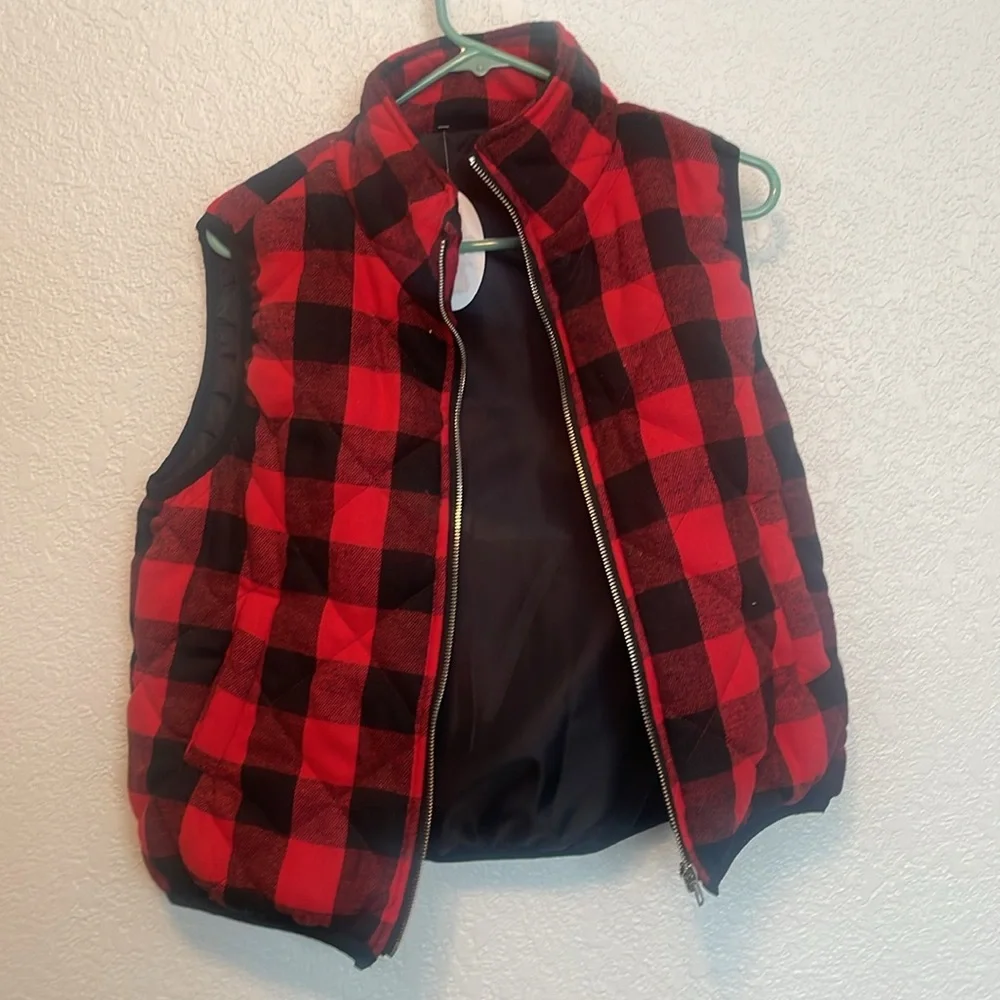 ❤️🖤Buffalo Plaid Puffy Vest (S) - Picture 3 of 6